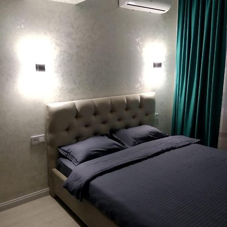 Apartamento Молодежный Almatý Exterior foto