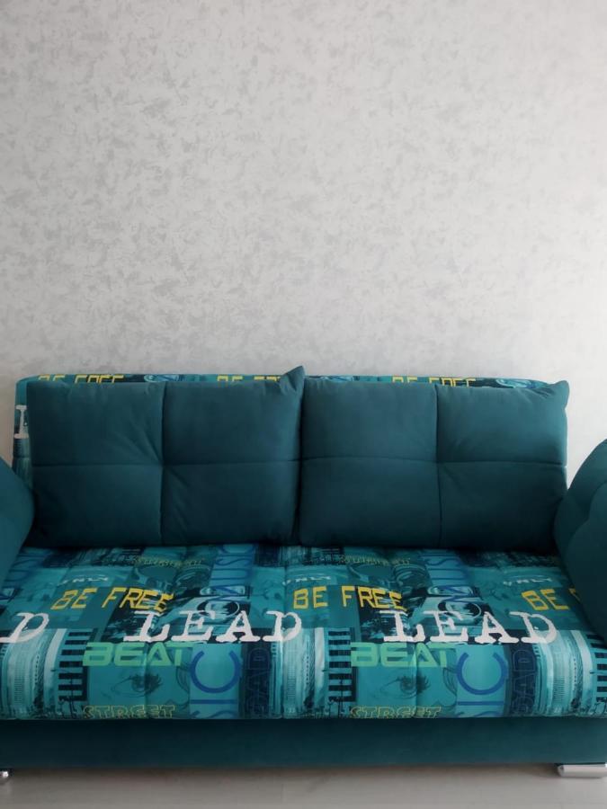 Apartamento Молодежный Almatý Exterior foto