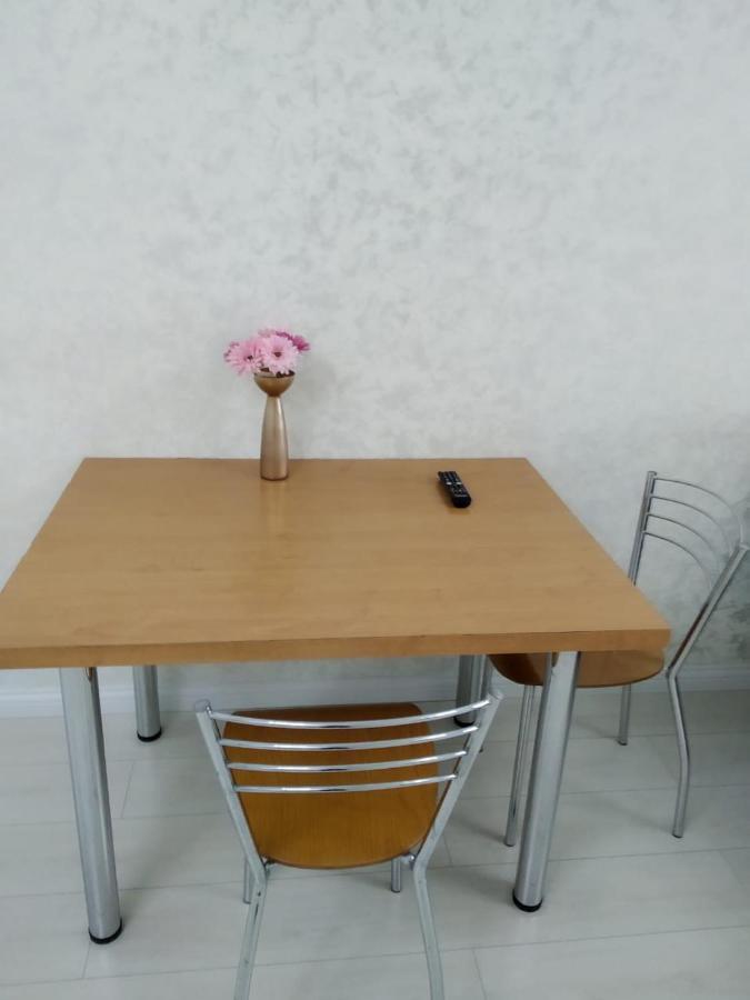 Apartamento Молодежный Almatý Exterior foto