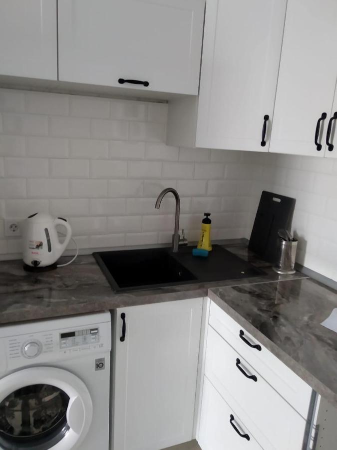 Apartamento Молодежный Almatý Exterior foto