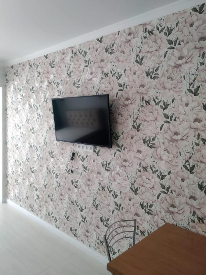 Apartamento Молодежный Almatý Exterior foto